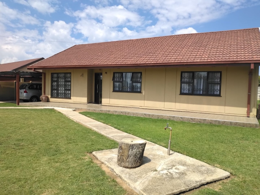 3 Bedroom Property for Sale in Odendaalsrus Free State